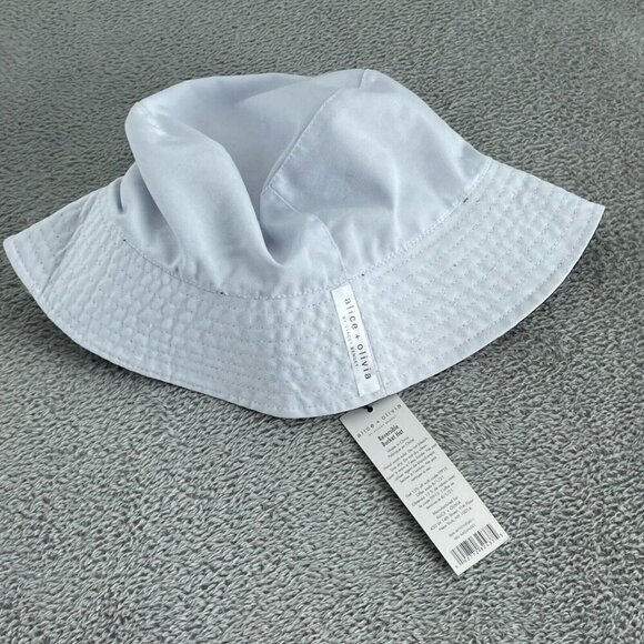 Alice + Olivia Reversible Daisy Bucket Hat White & Black NWT 5140 - Picture 2 of 6